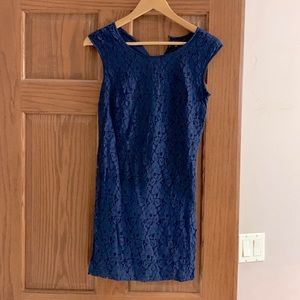 Gap size 0 sleeveless dark blue dress with lace overlay